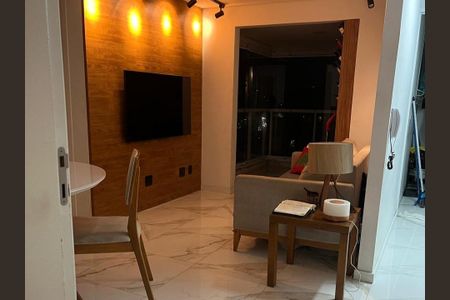 Sala de apartamento para alugar com 2 quartos, 60m² em Vila Ema, São Paulo