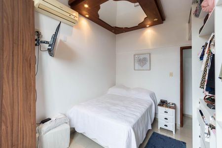 Apartamento à venda com 110m², 2 quartos e 1 vagaQuarto 2