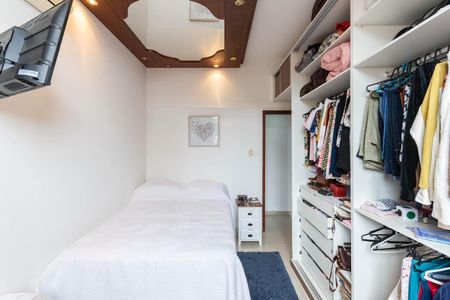 Apartamento à venda com 110m², 2 quartos e 1 vagaQuarto 2