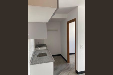 Cozinha e Área de Serviço de apartamento à venda com 2 quartos, 36m² em Vila Monte Alegre, São Paulo