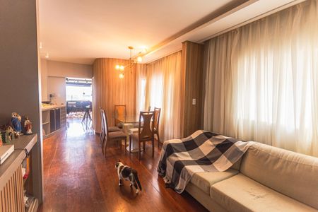 Apartamento à venda com 145m², 4 quartos e 2 vagas Apartamento à venda com 145m², 4 quartos e 2 vagasSala 2