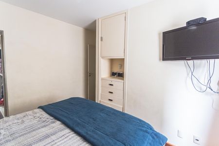Apartamento à venda com 145m², 4 quartos e 2 vagas Apartamento à venda com 145m², 4 quartos e 2 vagasSuíte