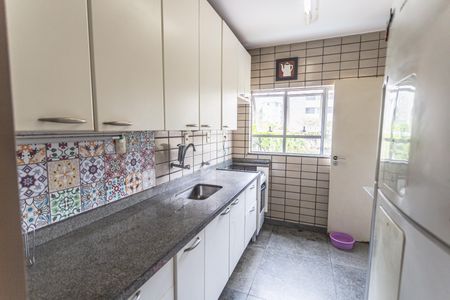 Apartamento à venda com 145m², 4 quartos e 2 vagas Apartamento à venda com 145m², 4 quartos e 2 vagasCozinha