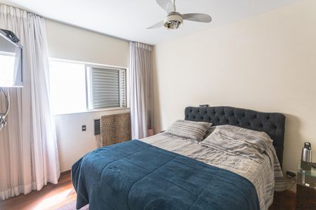 Apartamento à venda com 145m², 4 quartos e 2 vagas Apartamento à venda com 145m², 4 quartos e 2 vagasSuíte