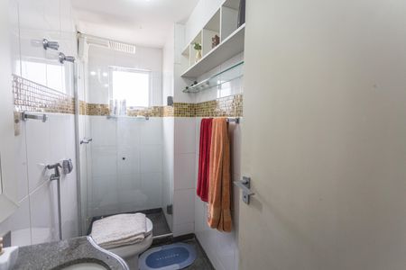 Apartamento à venda com 145m², 4 quartos e 2 vagas Apartamento à venda com 145m², 4 quartos e 2 vagasBanheiro Social