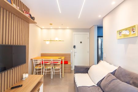 Sala de apartamento para alugar com 2 quartos, 48m² em Padroeira, Osasco
