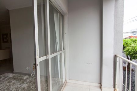Sala de apartamento para alugar com 3 quartos, 130m² em Daniel Fonseca, Uberlândia