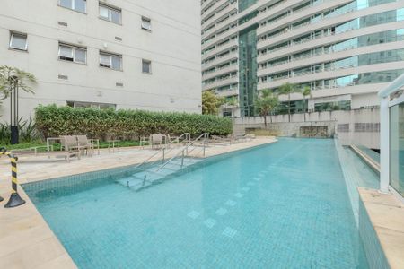 Apartamento à venda com 54m², 1 quarto e 1 vaga Apartamento à venda com 54m², 1 quarto e 1 vagaÁrea comum - Piscina