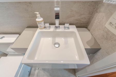 Apartamento à venda com 54m², 1 quarto e 1 vaga Apartamento à venda com 54m², 1 quarto e 1 vagaBanheiro