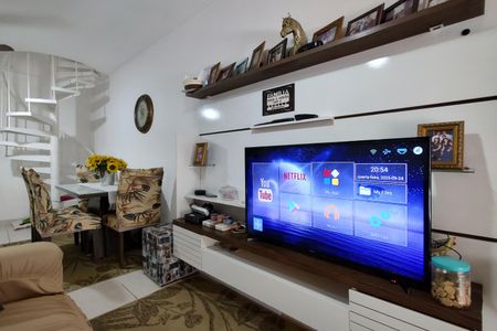 Apartamento à venda com 133m², 2 quartos e 1 vaga Apartamento à venda com 133m², 2 quartos e 1 vagaSala