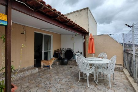 Apartamento à venda com 133m², 2 quartos e 1 vaga Apartamento à venda com 133m², 2 quartos e 1 vagaCobertura