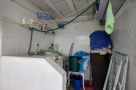 Apartamento à venda com 133m², 2 quartos e 1 vaga Apartamento à venda com 133m², 2 quartos e 1 vagaÁrea de Serviço