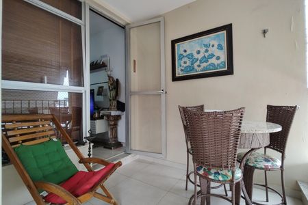 Apartamento à venda com 133m², 2 quartos e 1 vaga Apartamento à venda com 133m², 2 quartos e 1 vagaVaranda