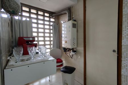 Apartamento à venda com 133m², 2 quartos e 1 vaga Apartamento à venda com 133m², 2 quartos e 1 vagaCozinha