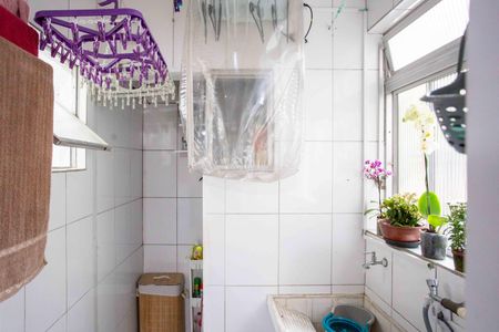 Apartamento à venda com 64m², 2 quartos e 1 vagaÁrea de Serviço