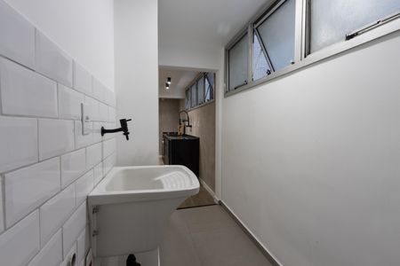 Apartamento à venda com 115m², 2 quartos e 1 vaga Apartamento à venda com 115m², 2 quartos e 1 vagaÁrea de Serviço