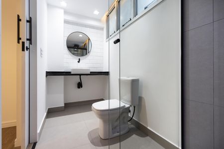 Apartamento à venda com 115m², 2 quartos e 1 vaga Apartamento à venda com 115m², 2 quartos e 1 vagaBanheiro da Suíte