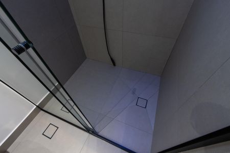 Apartamento à venda com 115m², 2 quartos e 1 vaga Apartamento à venda com 115m², 2 quartos e 1 vagaBanheiro da Suíte