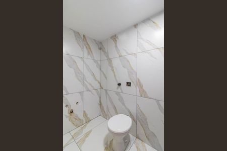 Apartamento à venda com 81m², 3 quartos e sem vagaBanheiro