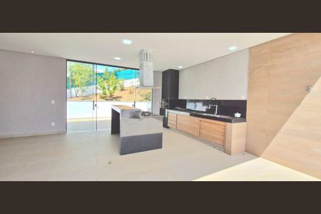 Casa de condomínio à venda com 282m², 3 quartos e 4 vagasÁrea Gourmet