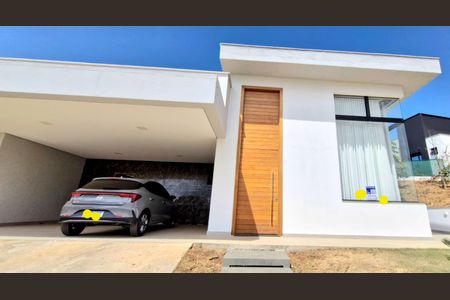 Casa de condomínio à venda com 282m², 3 quartos e 4 vagasFachada