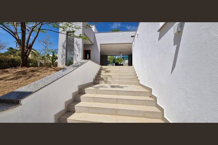 Casa de condomínio à venda com 282m², 3 quartos e 4 vagasQuintal