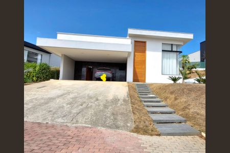 Casa de condomínio à venda com 282m², 3 quartos e 4 vagasFachada
