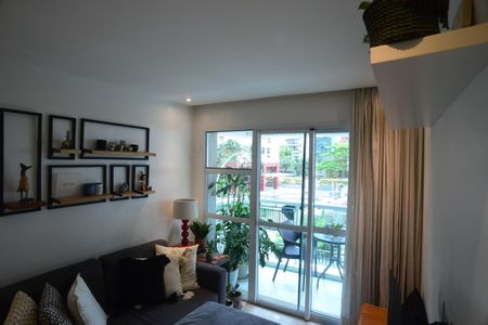 Sala de apartamento para alugar com 2 quartos, 65m² em Barra da Tijuca, Rio de Janeiro