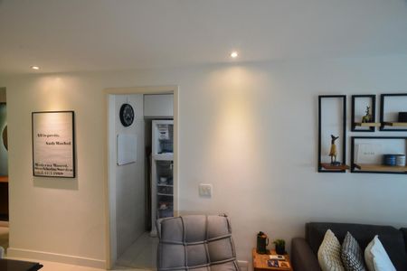 Sala de apartamento para alugar com 2 quartos, 65m² em Barra da Tijuca, Rio de Janeiro