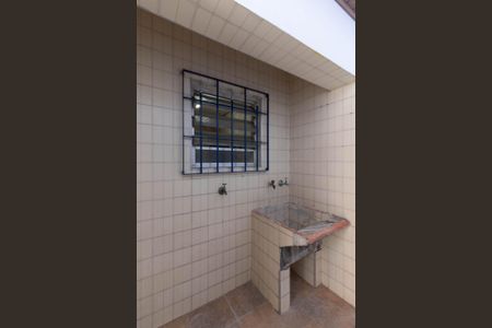 Casa à venda com 120m², 2 quartos e 2 vagas Casa à venda com 120m², 2 quartos e 2 vagasLavanderia