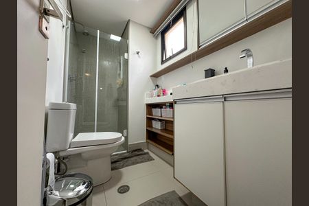Apartamento à venda com 84m², 3 quartos e 2 vagas Apartamento à venda com 84m², 3 quartos e 2 vagasBanheiro Suíte
