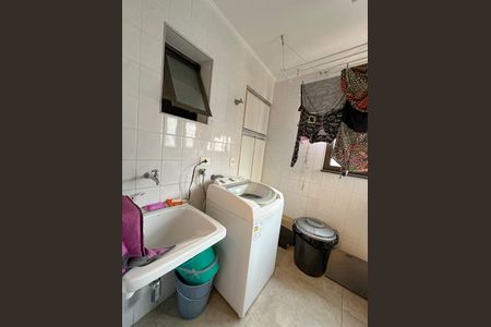 Apartamento à venda com 84m², 3 quartos e 2 vagas Apartamento à venda com 84m², 3 quartos e 2 vagasÁrea de Serviço