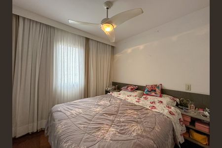 Apartamento à venda com 84m², 3 quartos e 2 vagas Apartamento à venda com 84m², 3 quartos e 2 vagasSuíte