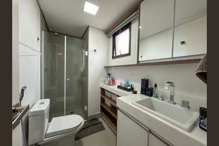 Apartamento à venda com 84m², 3 quartos e 2 vagas Apartamento à venda com 84m², 3 quartos e 2 vagasBanheiro Suíte