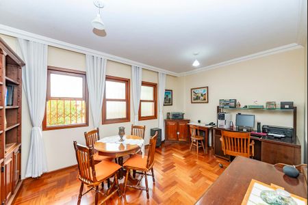 Casa à venda com 360m², 3 quartos e 6 vagas Casa à venda com 360m², 3 quartos e 6 vagasSala 3