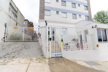 Apartamento à venda com 42m², 2 quartos e 1 vaga Apartamento à venda com 42m², 2 quartos e 1 vagaFachada