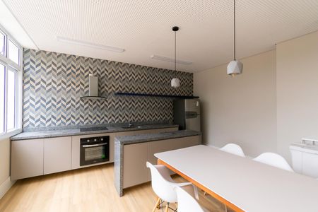 Apartamento à venda com 43m², 2 quartos e 1 vaga Apartamento à venda com 43m², 2 quartos e 1 vagaÁrea comum - Salão de festas