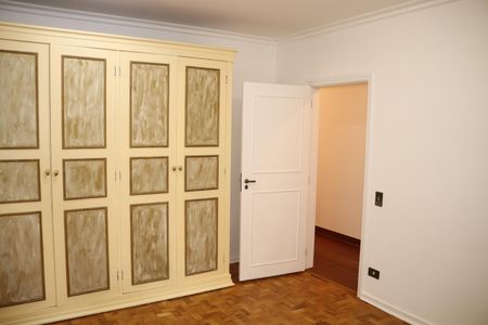 Apartamento para alugar com 348m², 2 quartos e 2 vagasQuarto