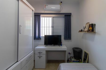 Casa à venda com 93m², 3 quartos e 4 vagas Casa à venda com 93m², 3 quartos e 4 vagasQuarto 2