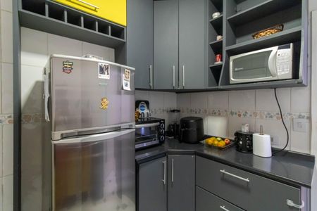 Casa à venda com 93m², 3 quartos e 4 vagas Casa à venda com 93m², 3 quartos e 4 vagasCozinha
