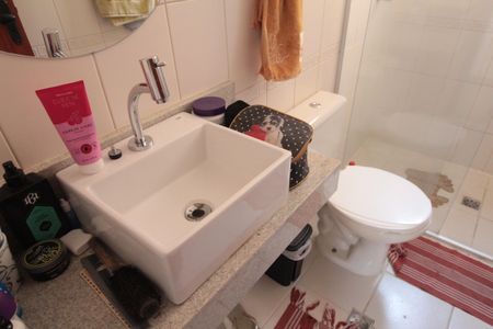 Apartamento à venda com 75m², 3 quartos e 2 vagasBanheiro Social