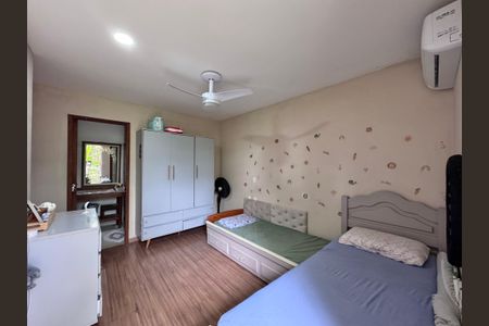 Casa à venda com 320m², 4 quartos e 2 vagas Casa à venda com 320m², 4 quartos e 2 vagasSuíte 2