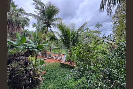 Casa à venda com 320m², 4 quartos e 2 vagas Casa à venda com 320m², 4 quartos e 2 vagasSuíte 1 - Varanda - Vista