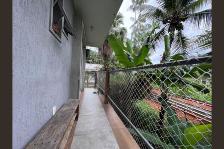 Casa à venda com 320m², 4 quartos e 2 vagas Casa à venda com 320m², 4 quartos e 2 vagasSuíte 1 - Varanda