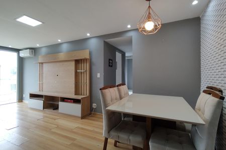 Sala de apartamento à venda com 2 quartos, 60m² em Taquara, Rio de Janeiro