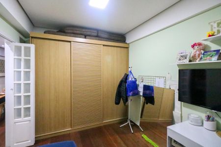 Apartamento à venda com 95m², 2 quartos e 3 vagas Apartamento à venda com 95m², 2 quartos e 3 vagasQuarto