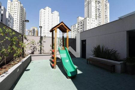Apartamento à venda com 70m², 2 quartos e 2 vagasÁrea comum - Playground