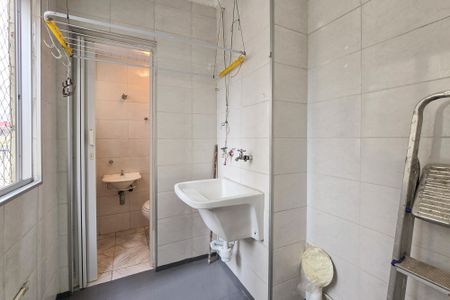 Apartamento à venda com 68m², 2 quartos e 1 vagaÁrea de Serviço