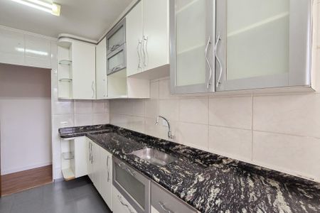 Apartamento à venda com 68m², 2 quartos e 1 vagaCozinha