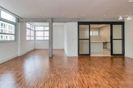 Apartamento à venda com 213m², 3 quartos e 2 vagas Apartamento à venda com 213m², 3 quartos e 2 vagasSala